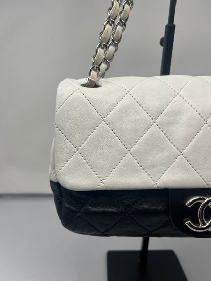 Chanel Flap Black/White Leather Crossbody Bag