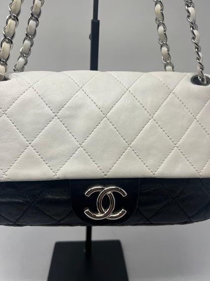 Chanel Flap Black/White Leather Crossbody Bag