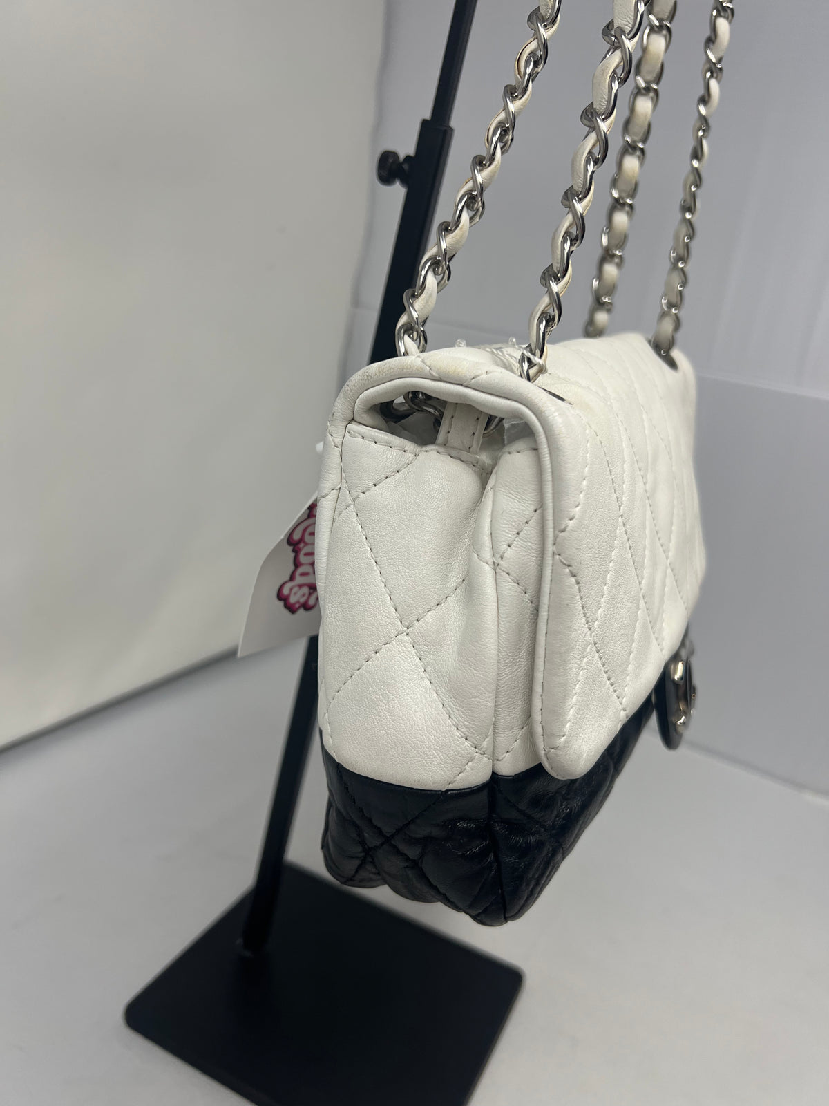 Chanel Flap Black/White Leather Crossbody Bag