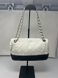 Chanel Flap Black/White Leather Crossbody Bag