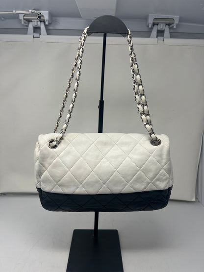 Chanel Flap Black/White Leather Crossbody Bag
