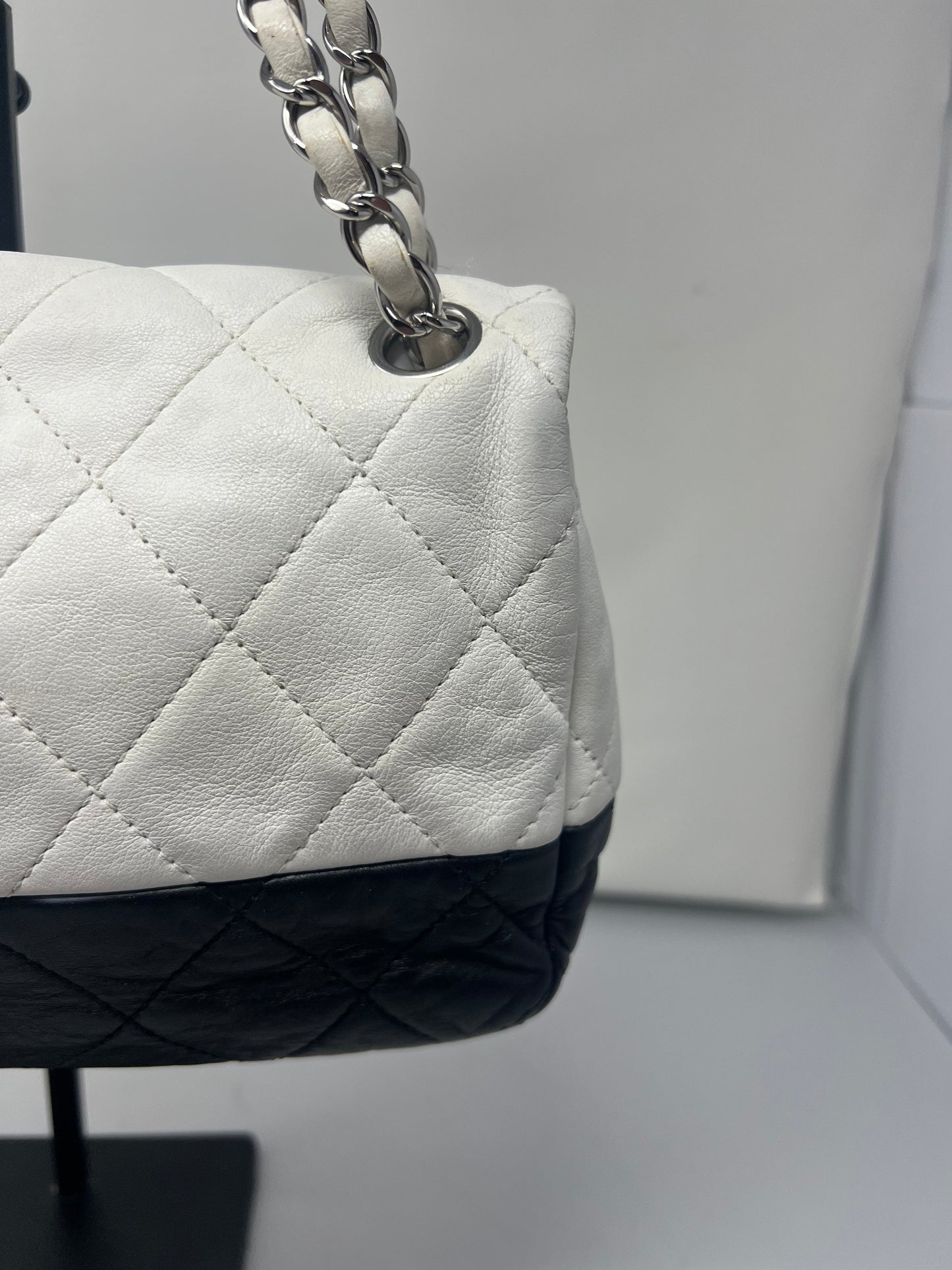 Chanel Flap Black/White Leather Crossbody Bag