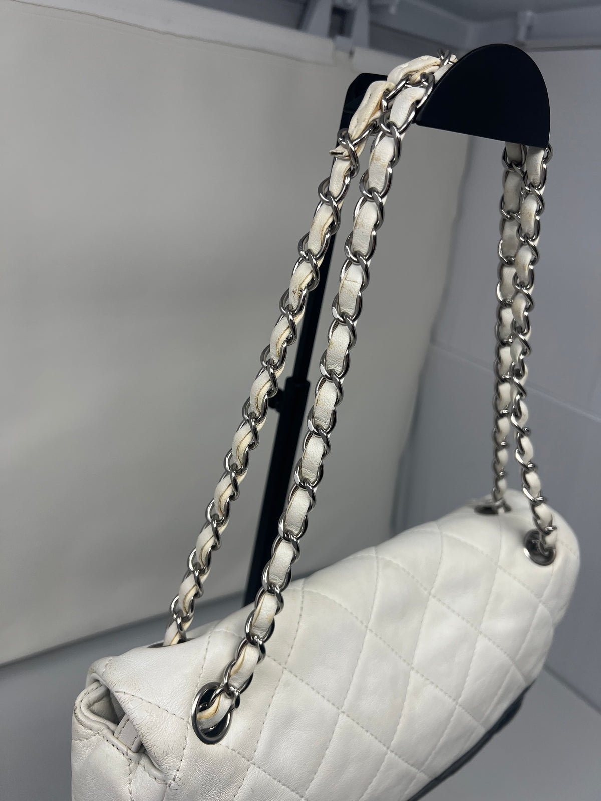 Chanel Flap Black/White Leather Crossbody Bag