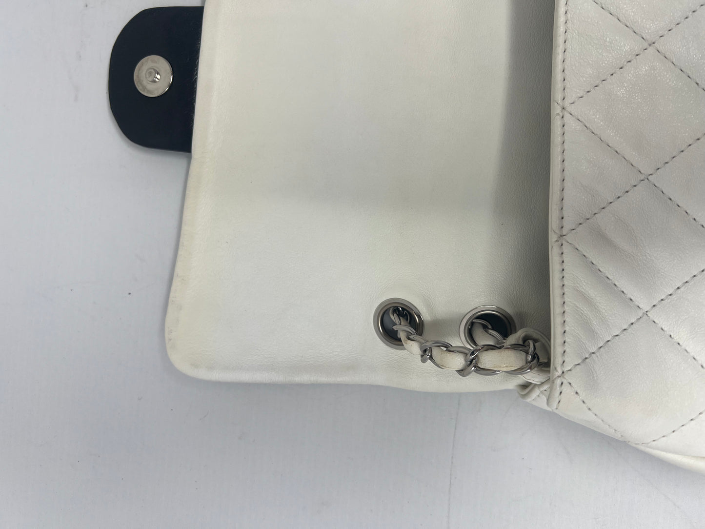 Chanel Flap Black/White Leather Crossbody Bag