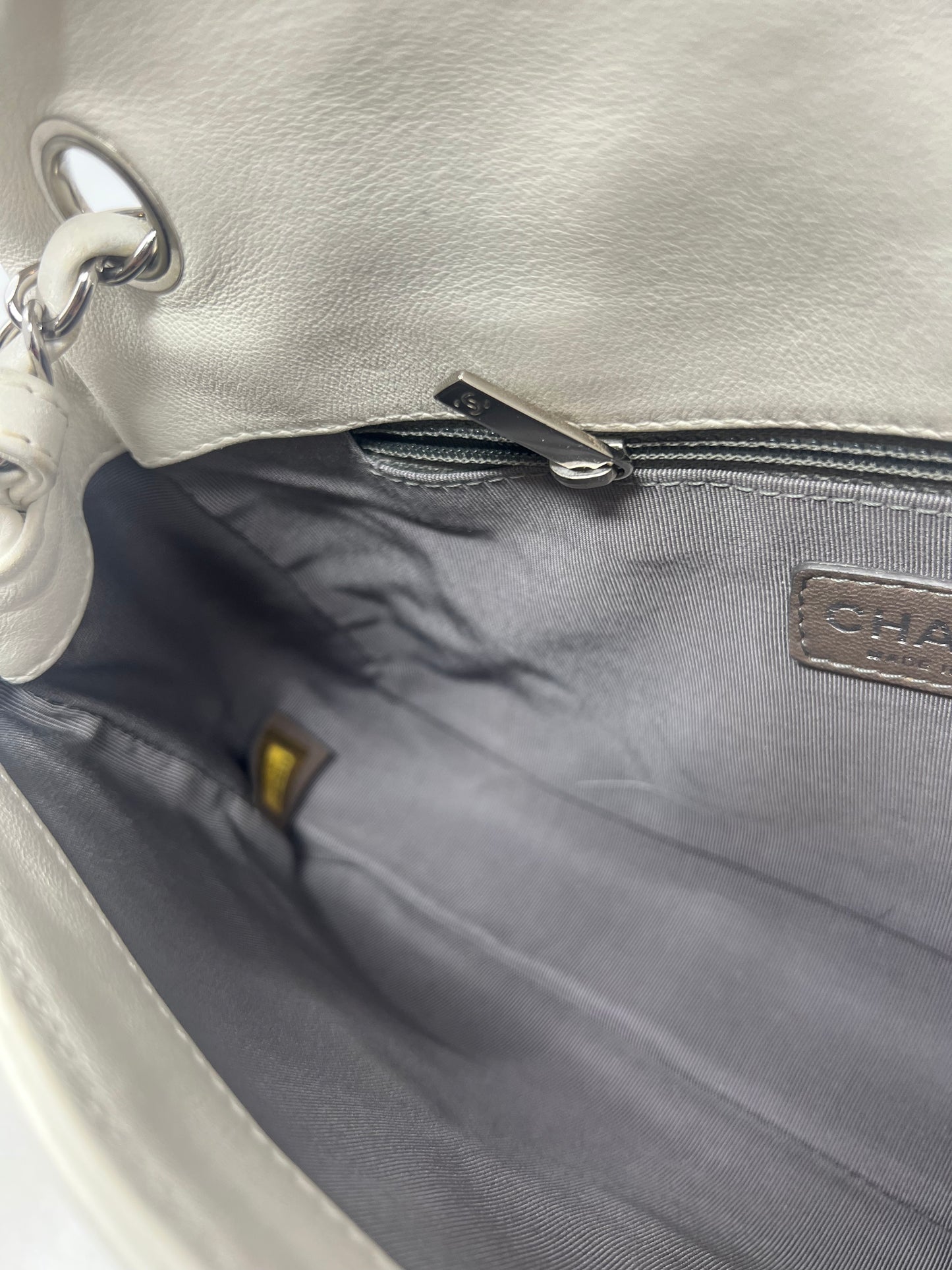 Chanel Flap Black/White Leather Crossbody Bag