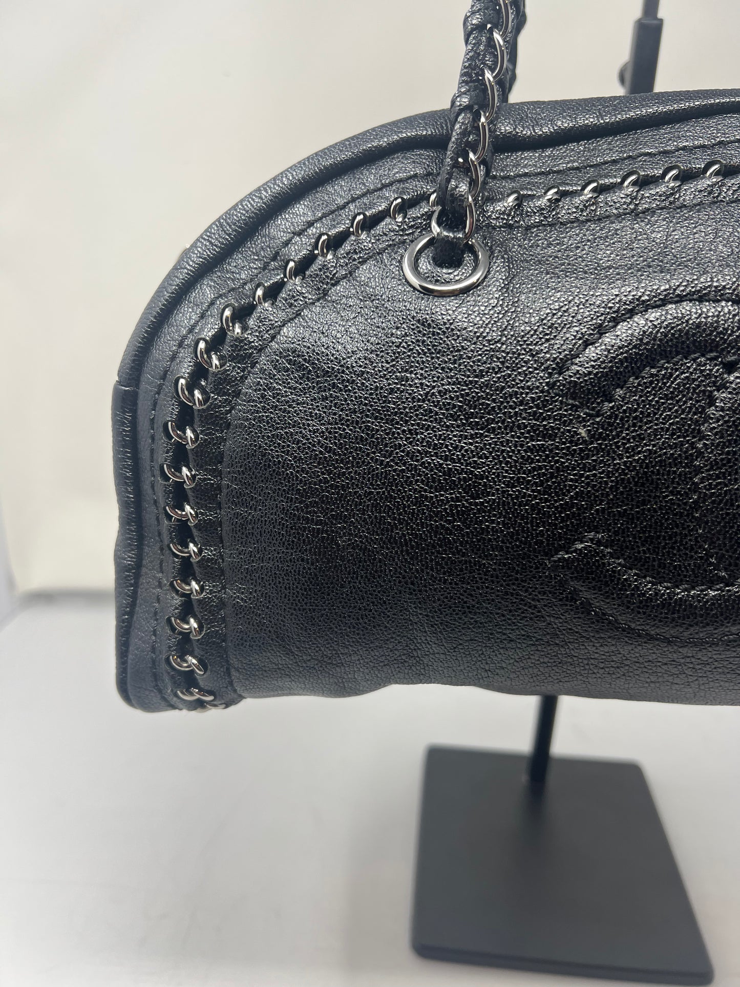 Chanel Luxe Ligne Bowler bag