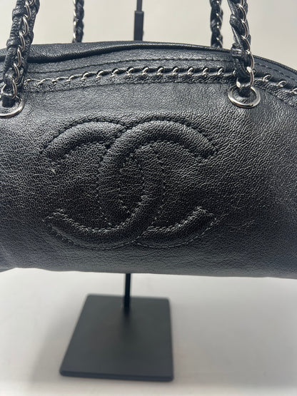 Chanel Luxe Ligne Bowler bag
