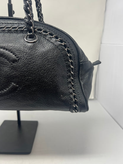 Chanel Luxe Ligne Bowler bag