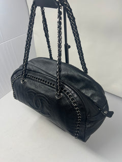 Chanel Luxe Ligne Bowler bag