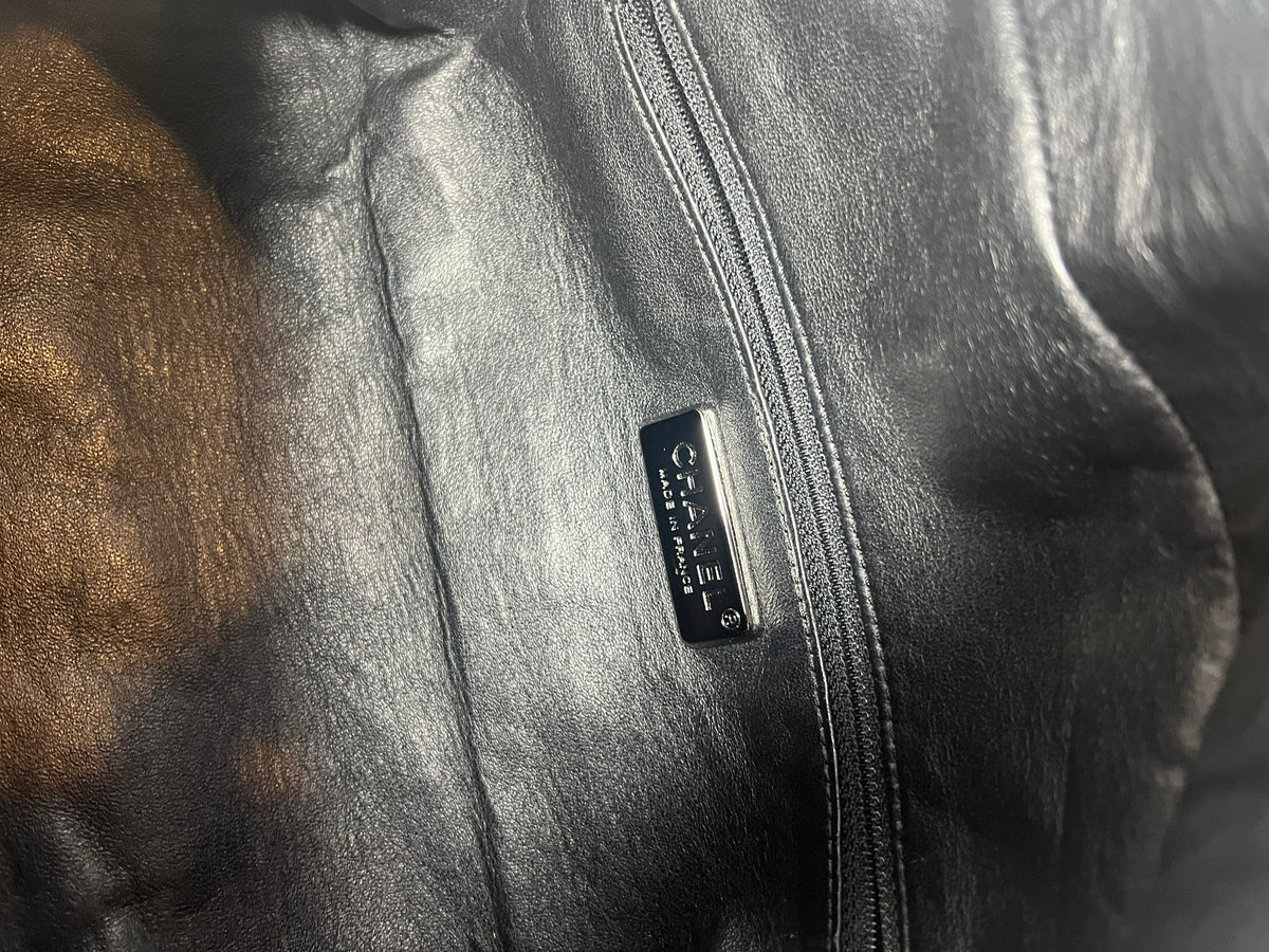Chanel Luxe Ligne Bowler bag
