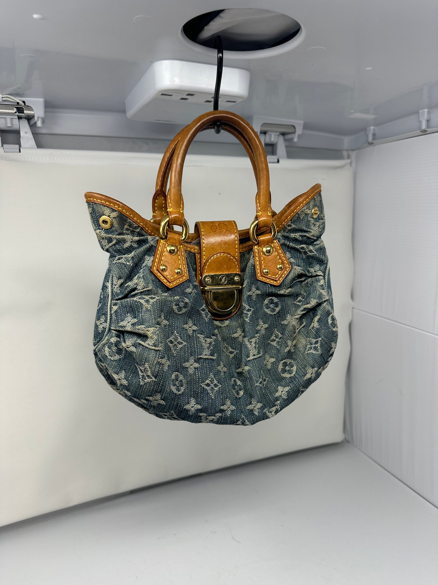 Louis Vuitton Monogram Denim Pleaty