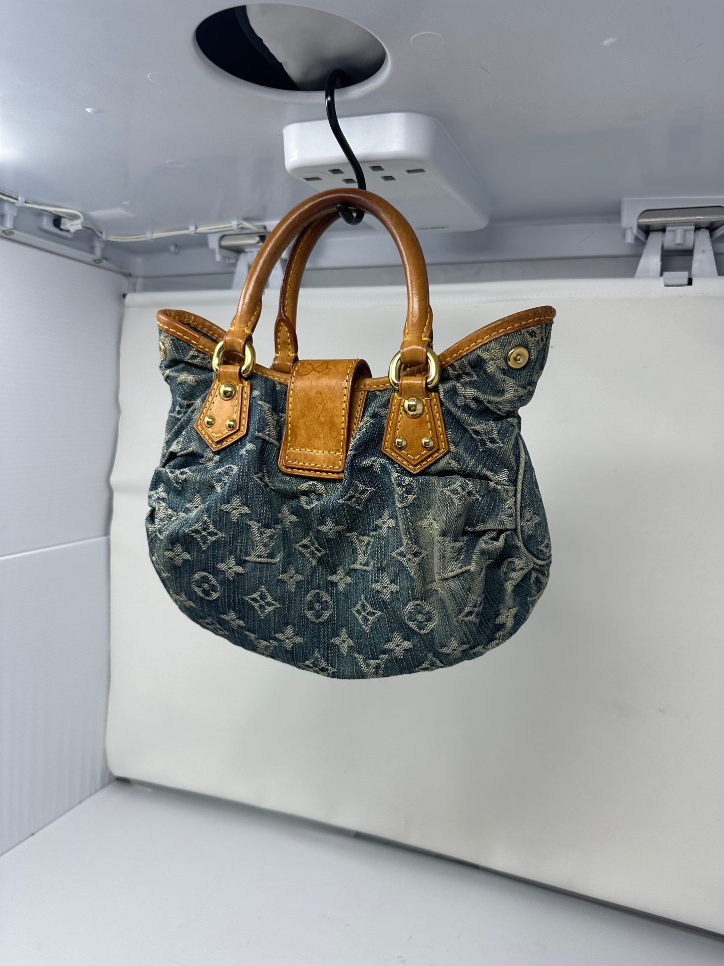 Louis Vuitton Monogram Denim Pleaty