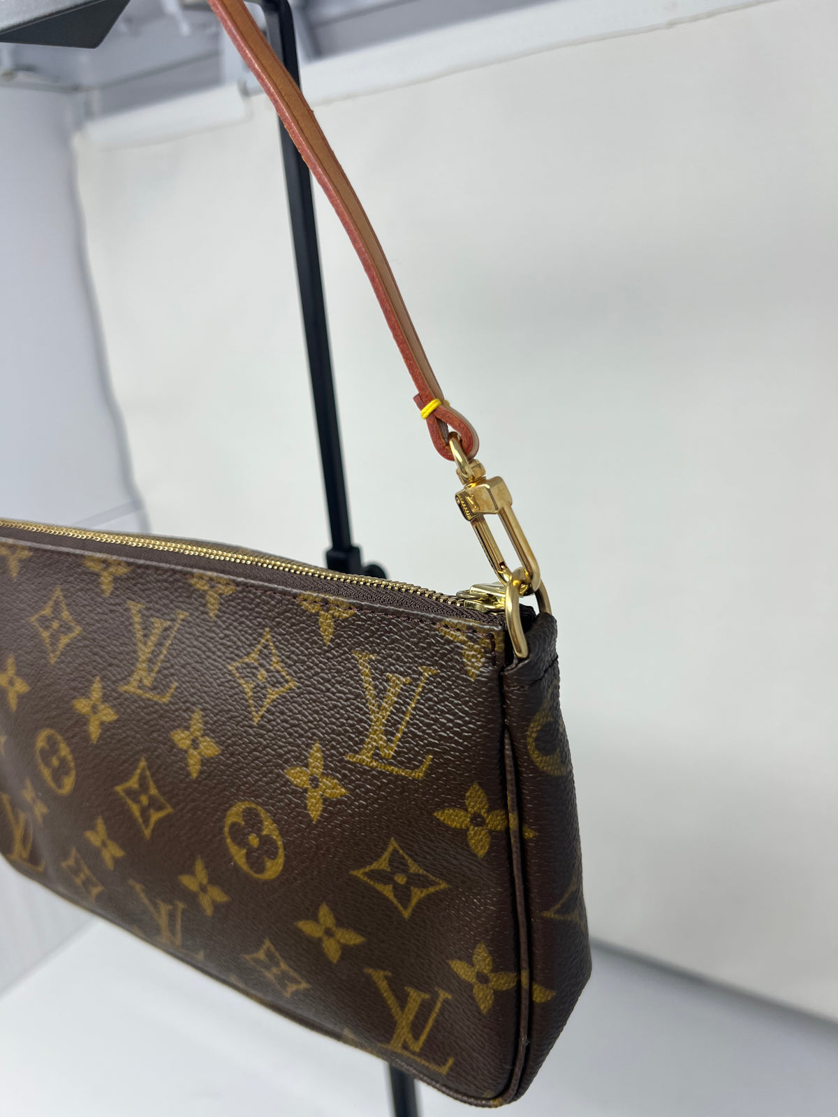Louis Vuitton Monogram pochette