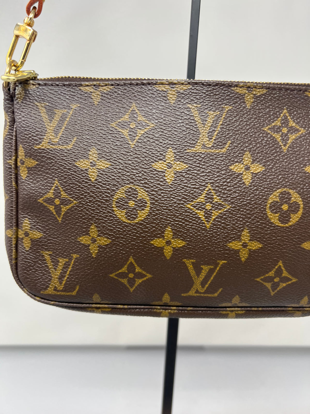 Louis Vuitton Monogram pochette