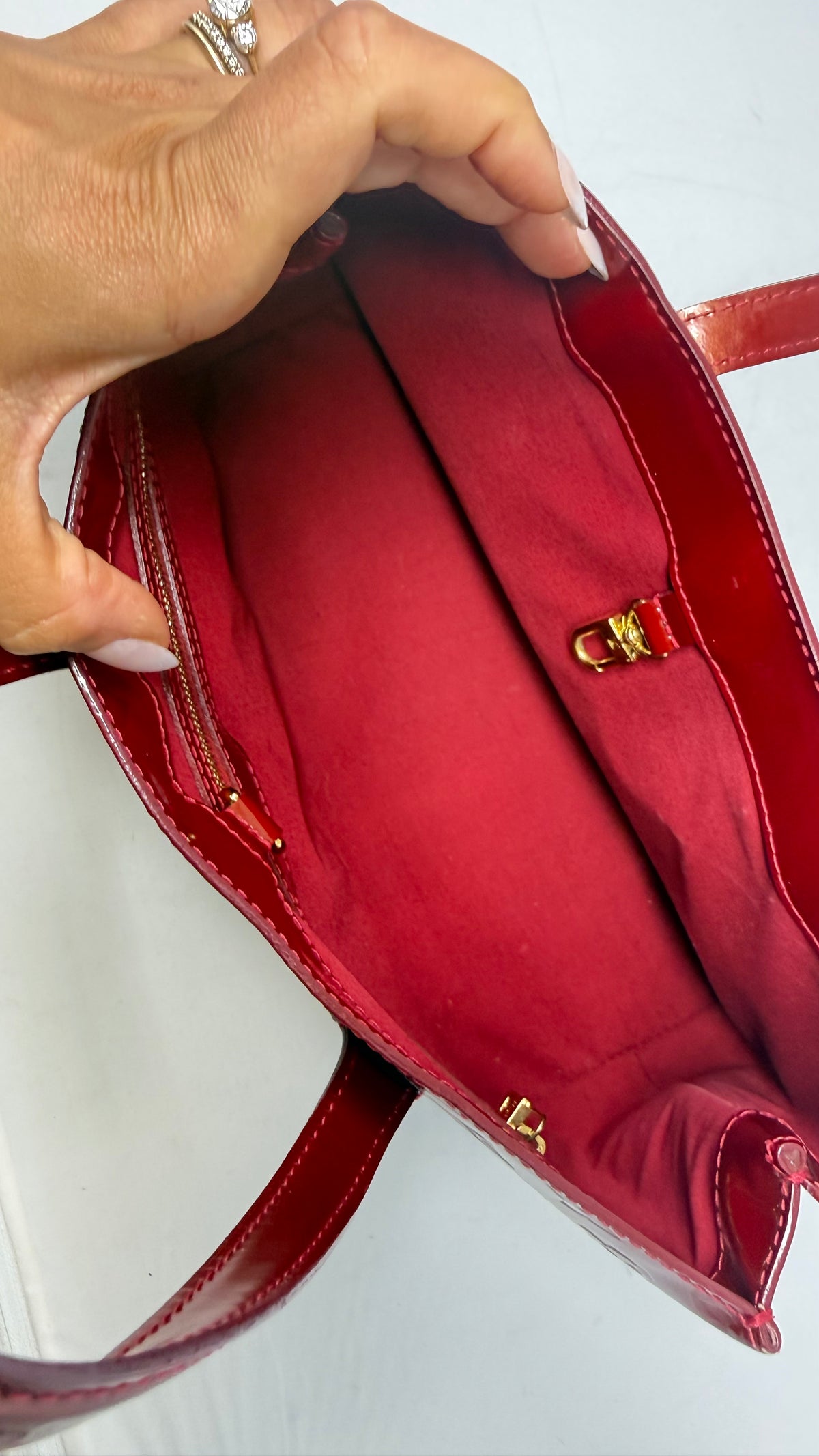 Louis Vuitton Red Vernis Wilshire
