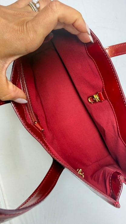Red Wilshire Vernis Louis Vuitton