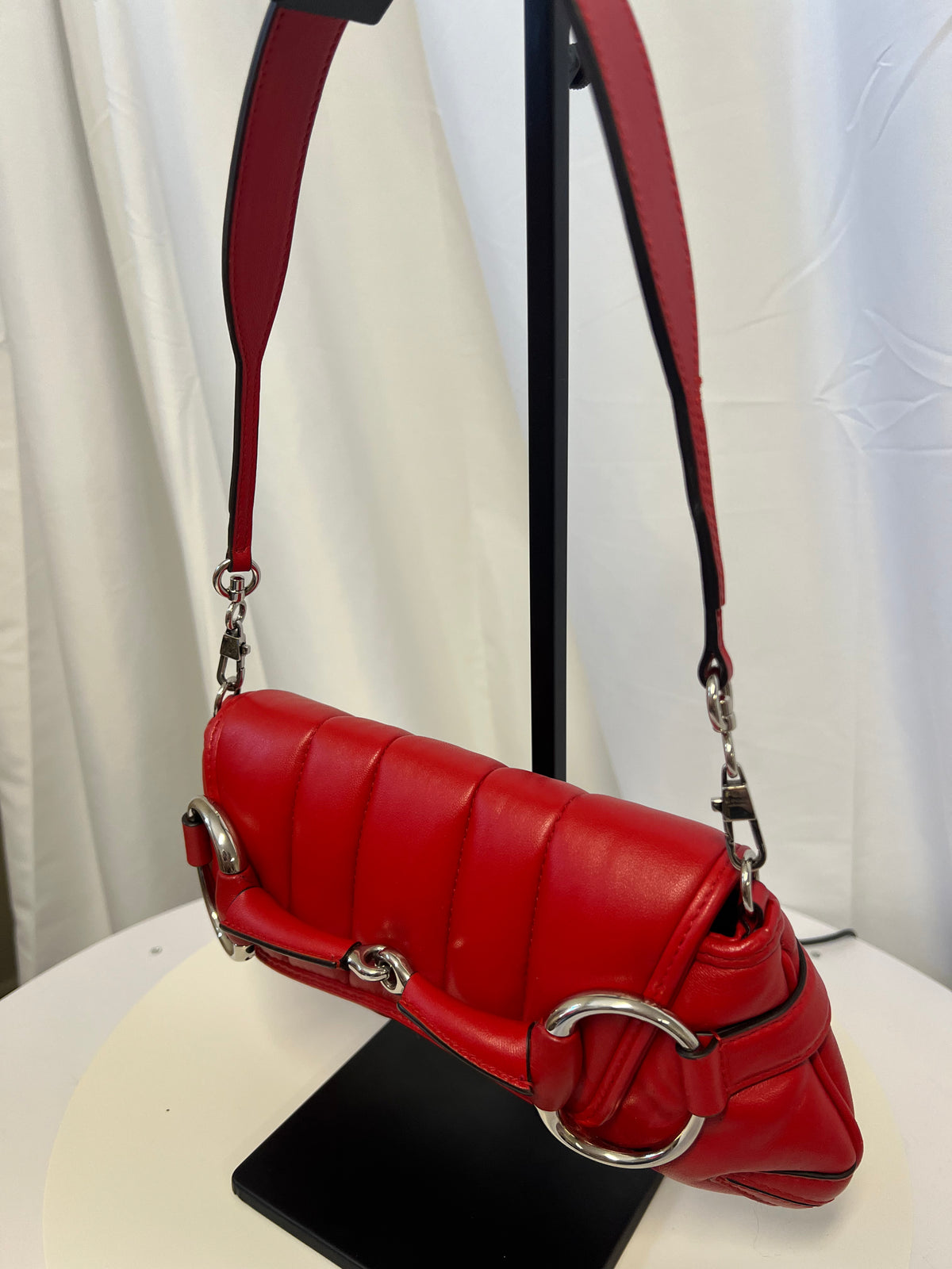 Gucci Horsebit Chain Shoulder Bag Red Quilted Leather