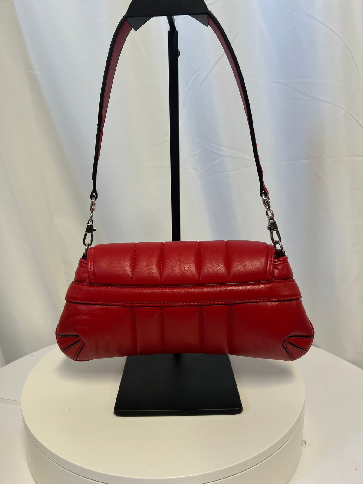 Gucci Horsebit Chain Shoulder Bag Red Quilted Leather