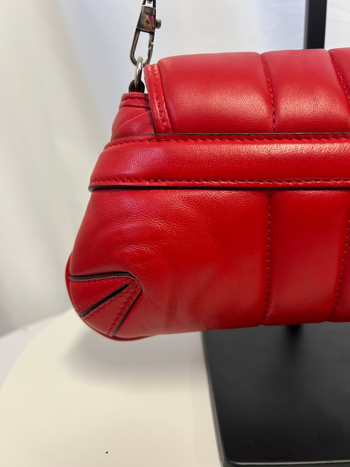 Gucci Horsebit Chain Shoulder Bag Red Quilted Leather