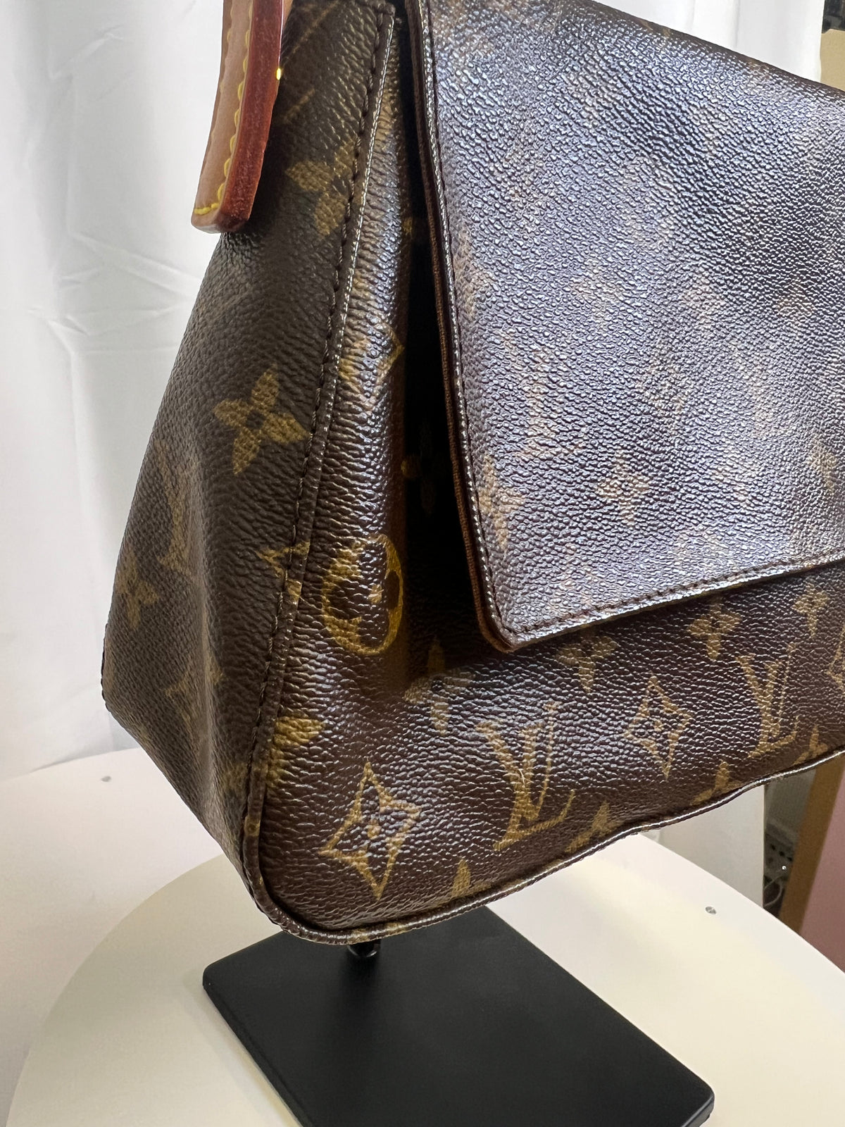 Louis Vuitton Monogram Looping