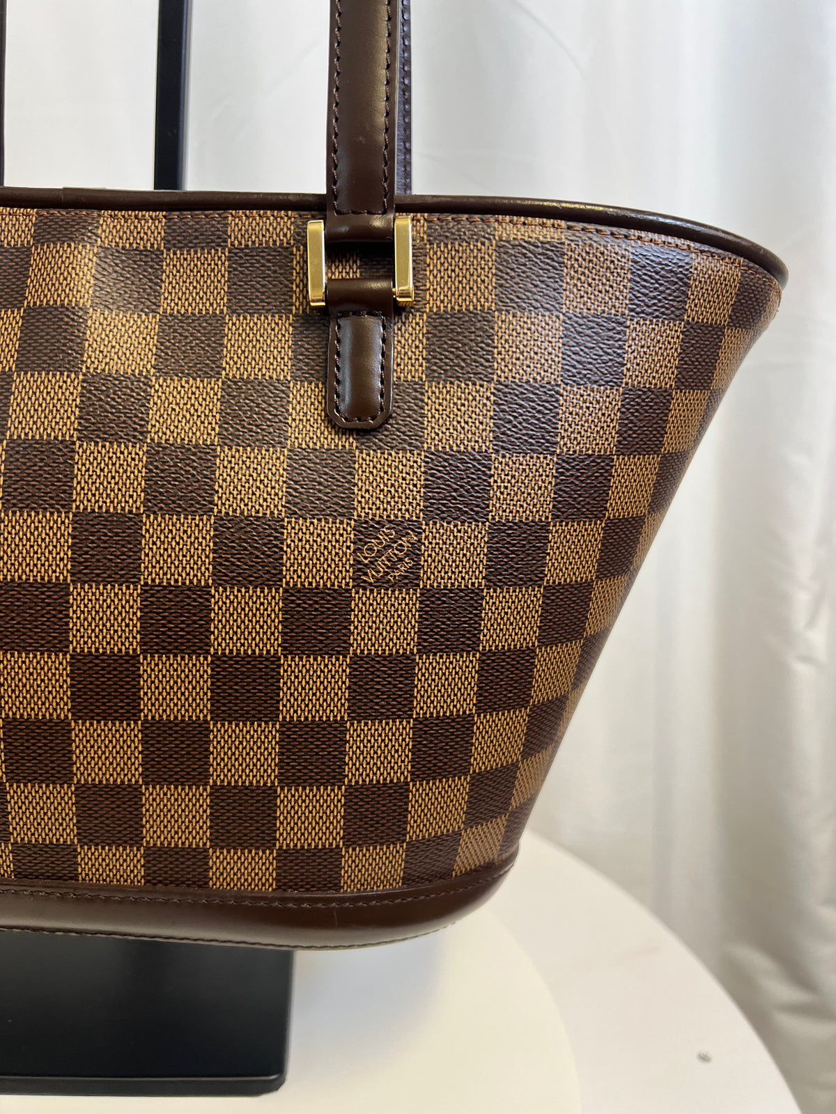 Louis Vuitton Damier Manoscque