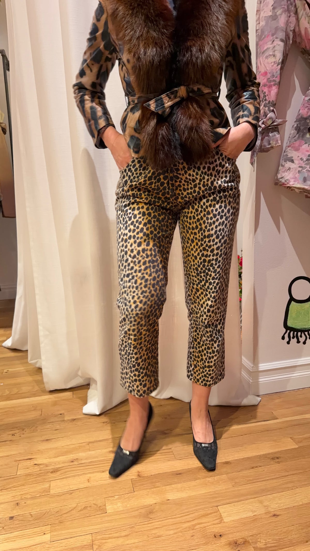 Dolce & Gabbana Leopard Print Cropped Pants