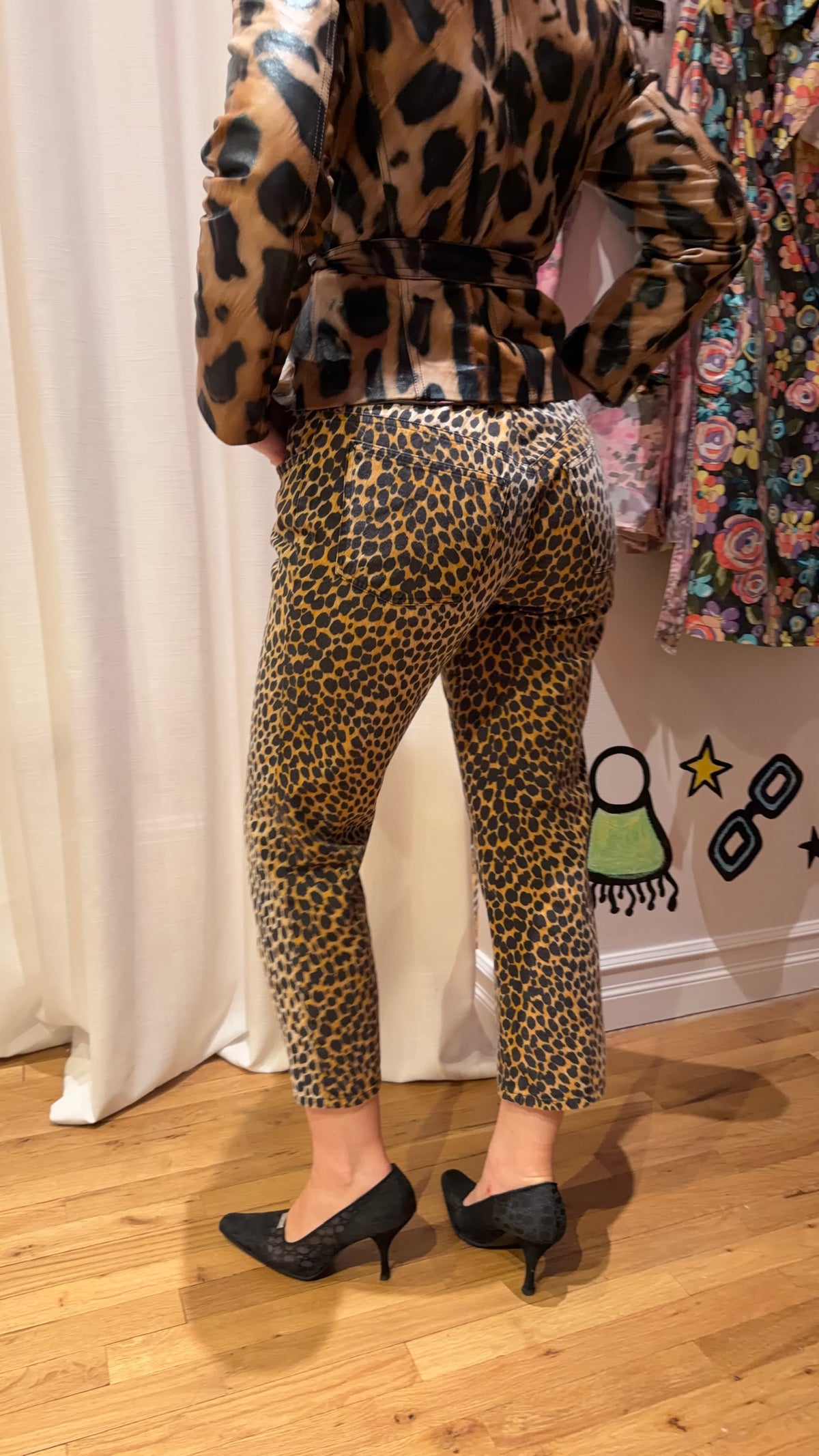 Dolce & Gabbana Leopard Print Cropped Pants