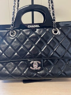 CHANEL Delivery Tote in Glazed Black