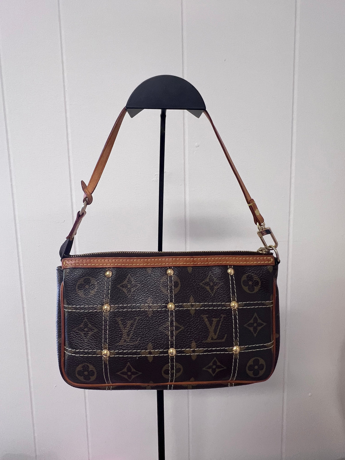 Louis Vuitton Monogram Riveting Pochette Accessoires