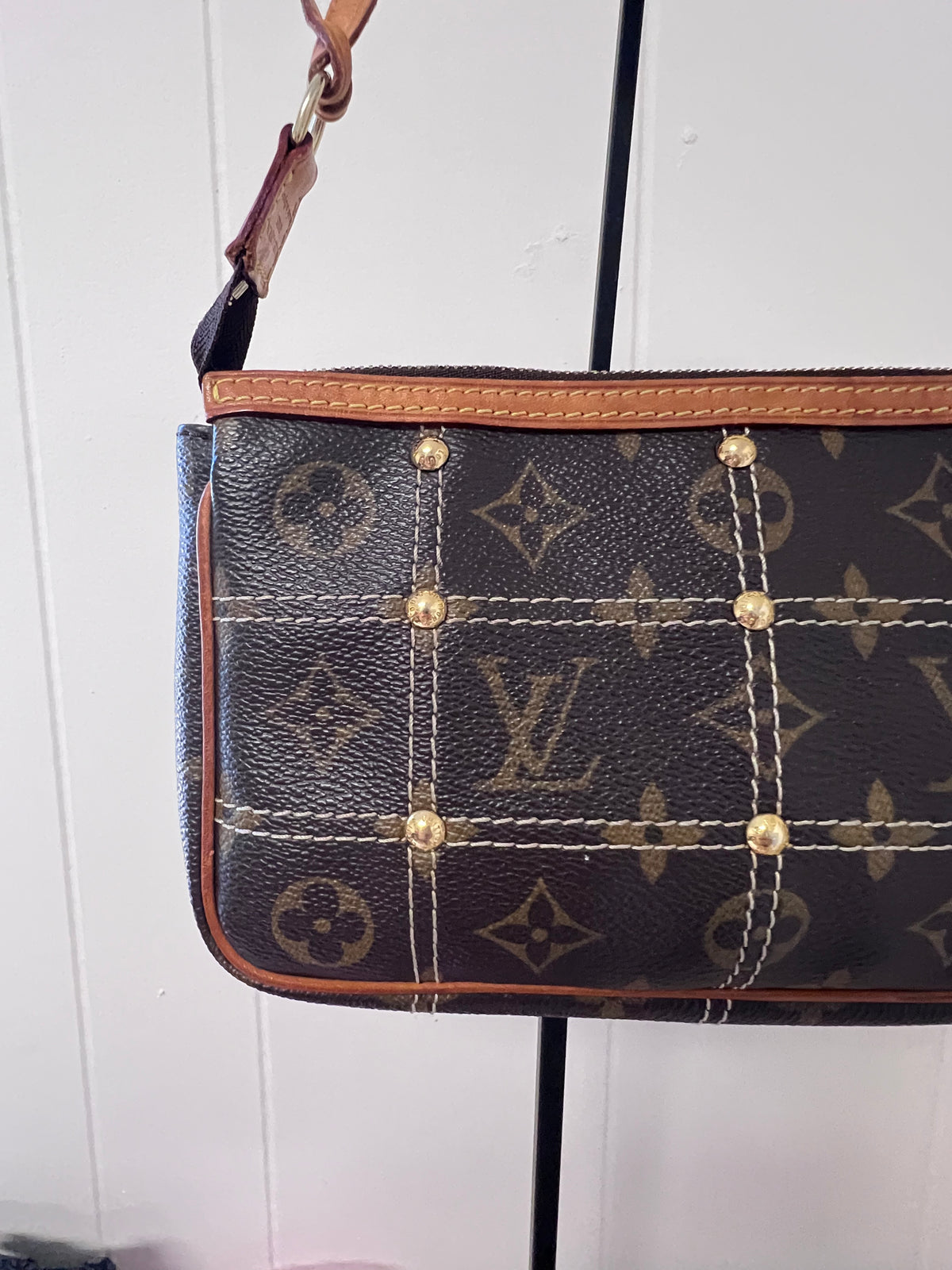 Louis Vuitton Monogram Riveting Pochette Accessoires