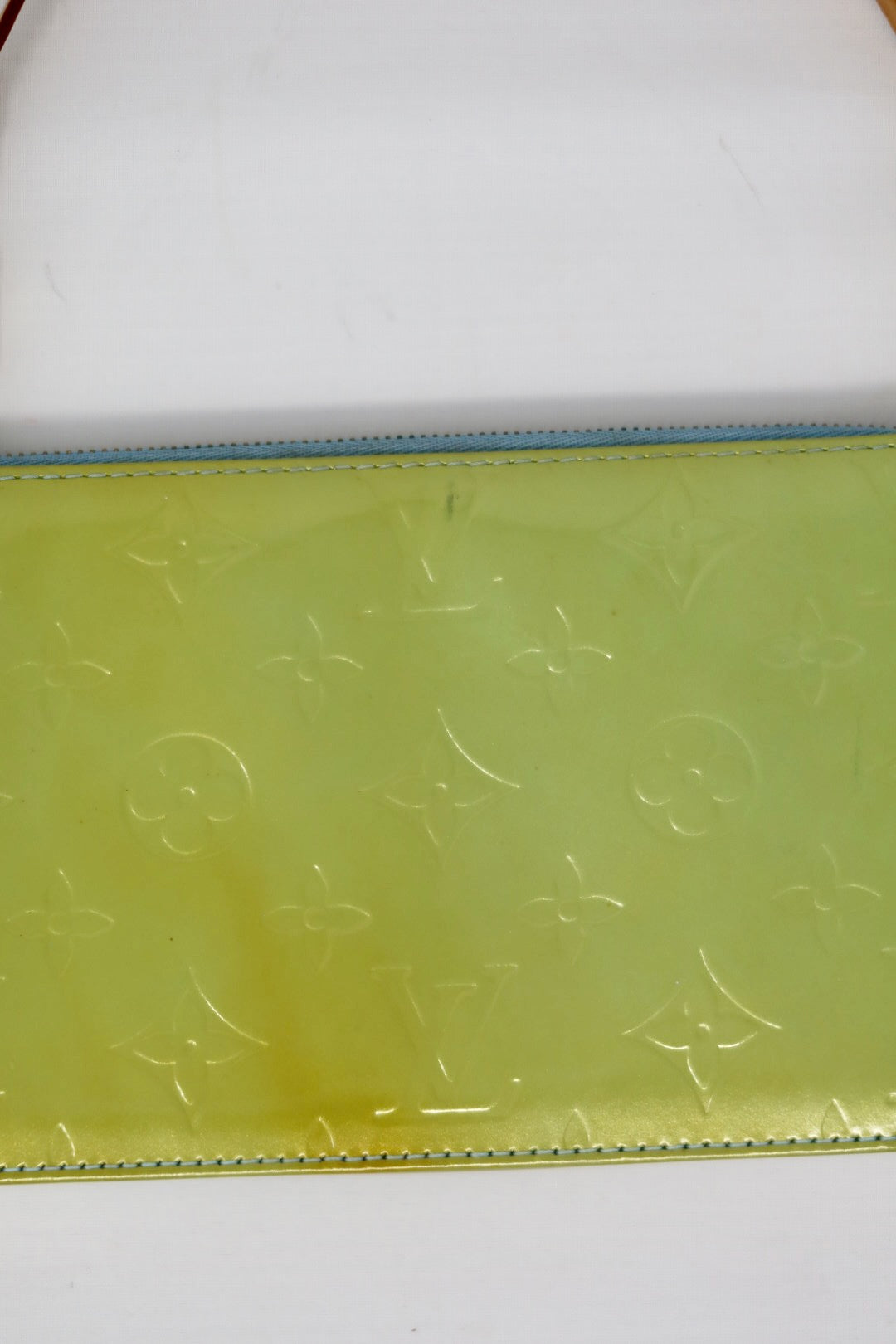 Louis Vuitton Vernis Lexington Pochette Green