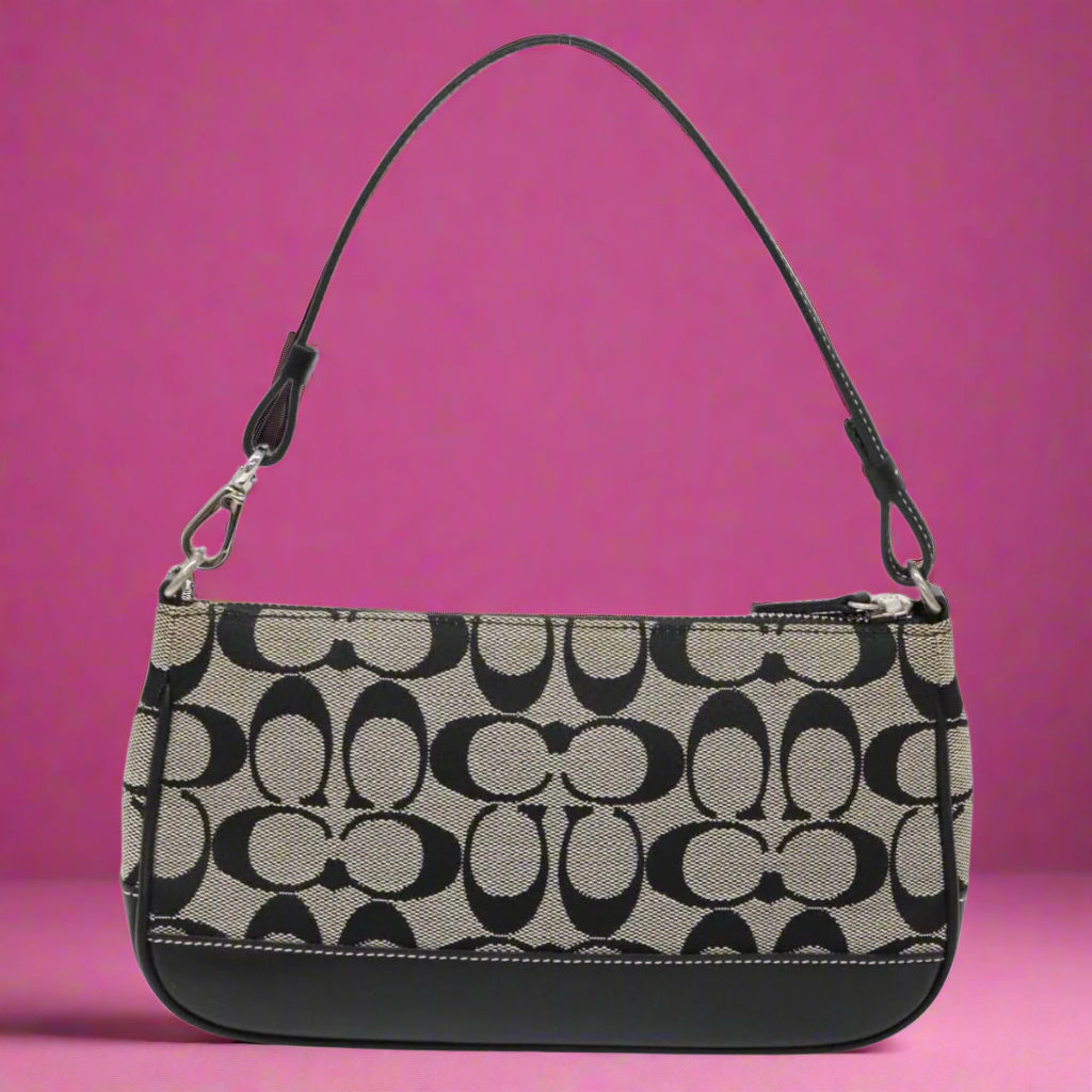 Coach Signature Black