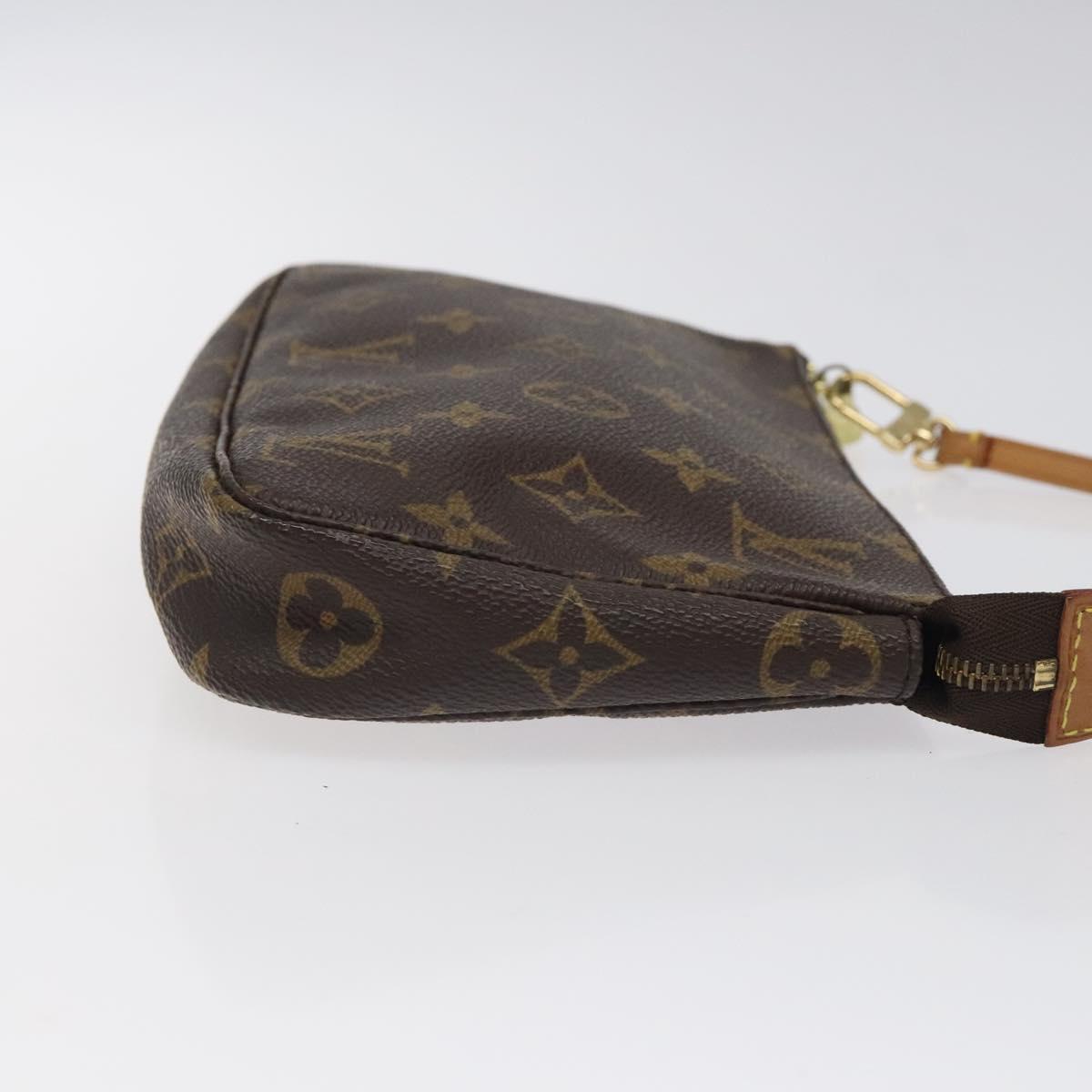LOUIS VUITTON Monogram Pochette