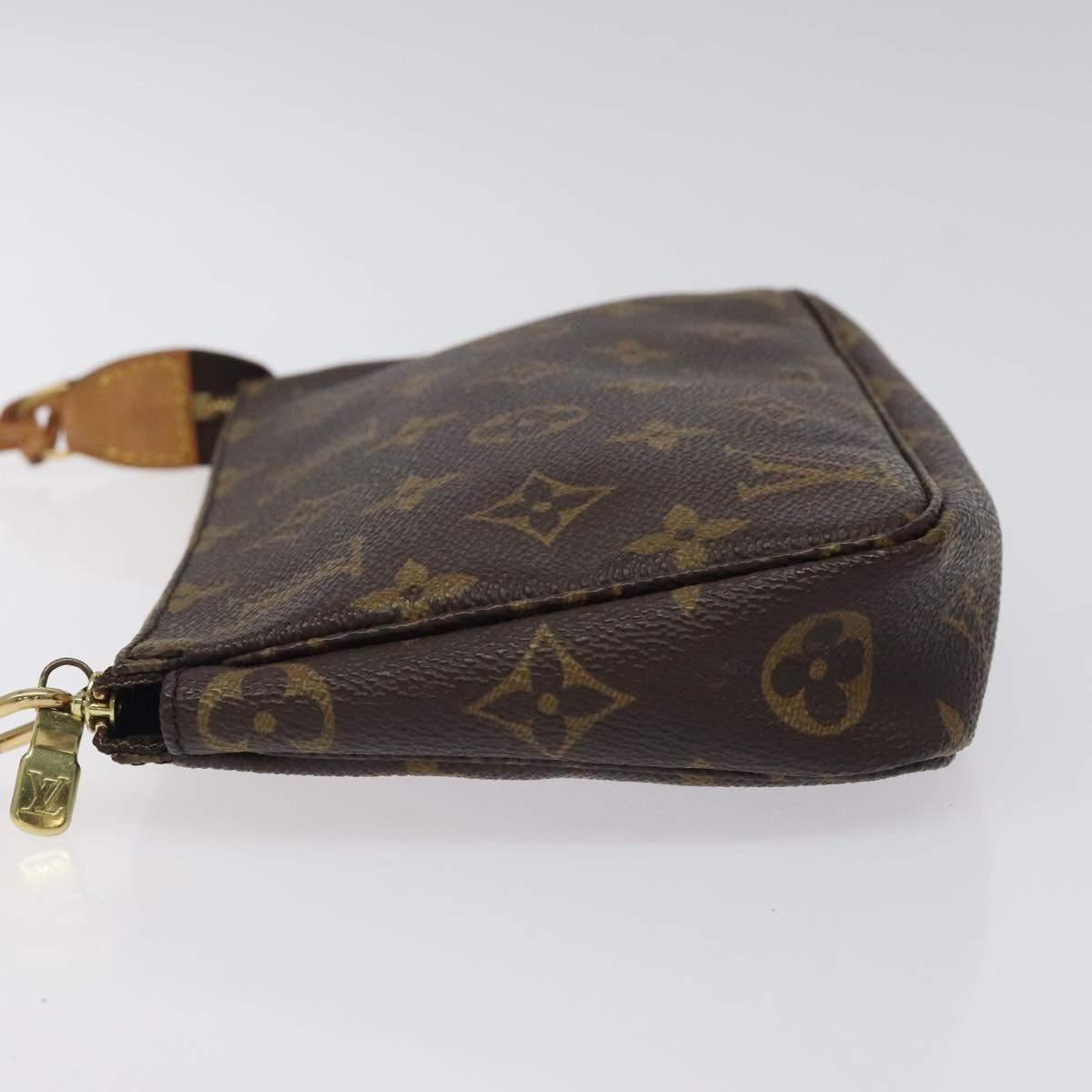 LOUIS VUITTON Monogram Pochette