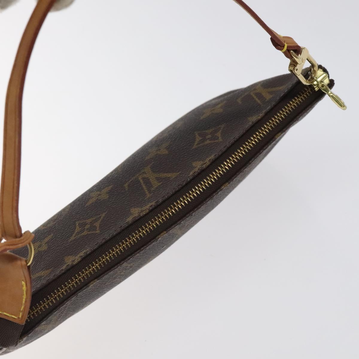 LOUIS VUITTON Monogram Pochette