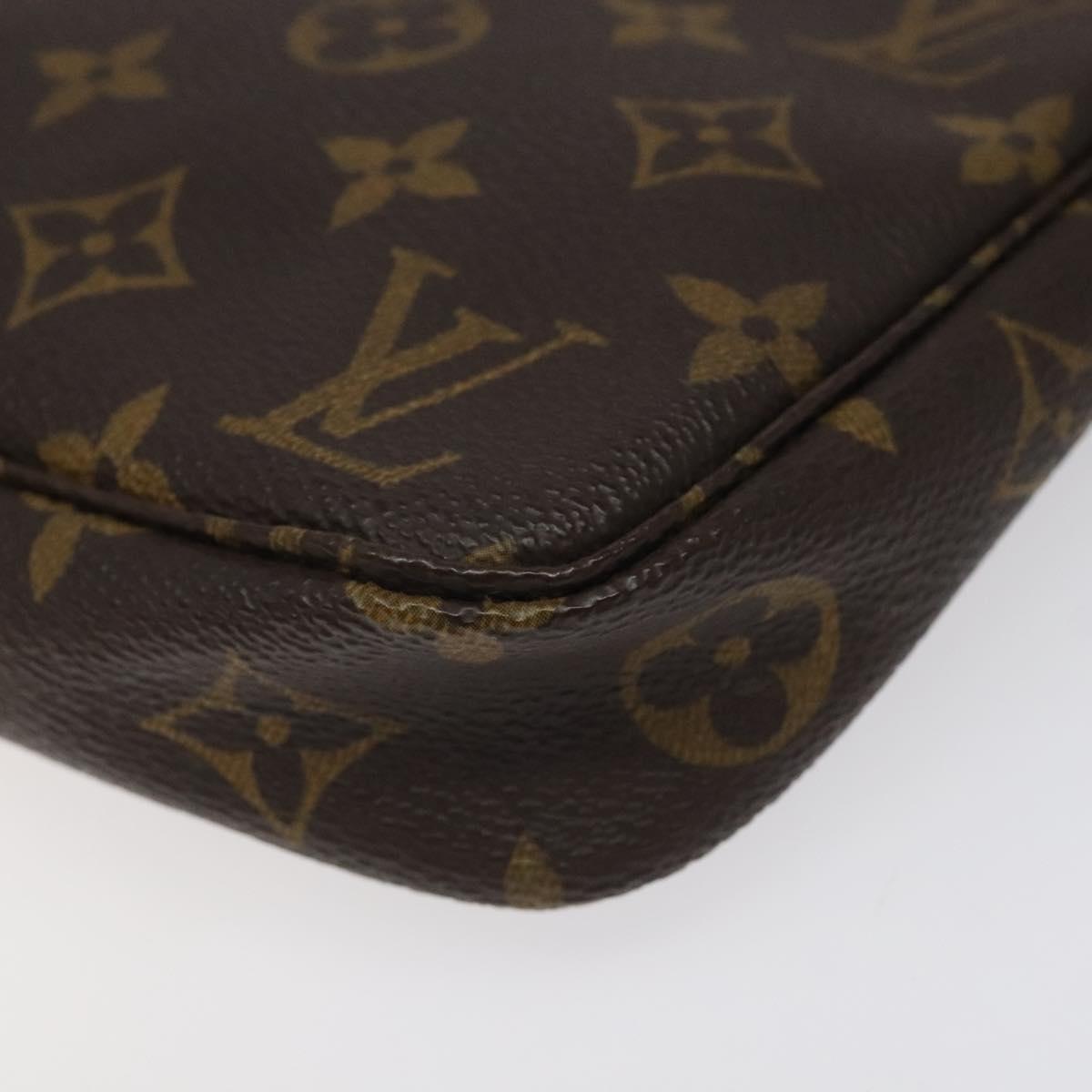 LOUIS VUITTON Monogram Pochette
