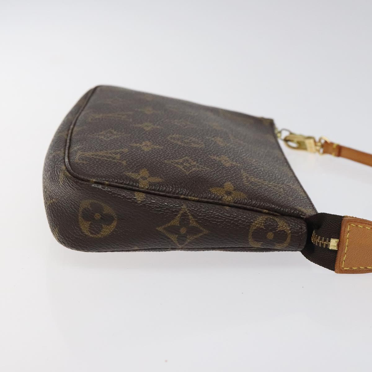 LOUIS VUITTON Monogram Pochette 2