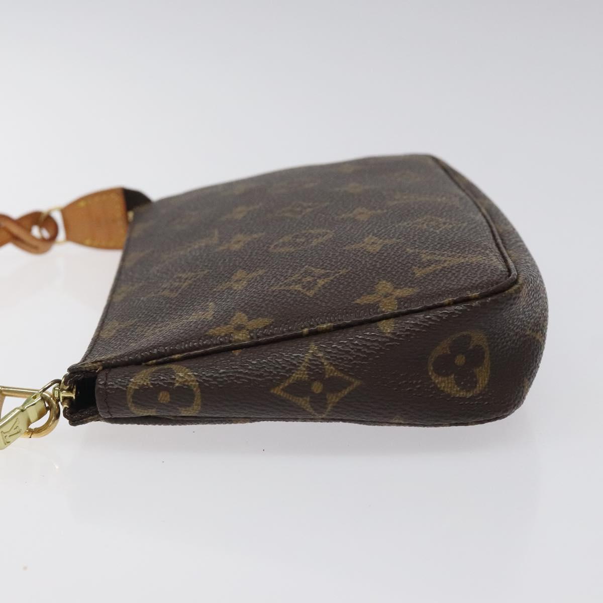 LOUIS VUITTON Monogram Pochette 2