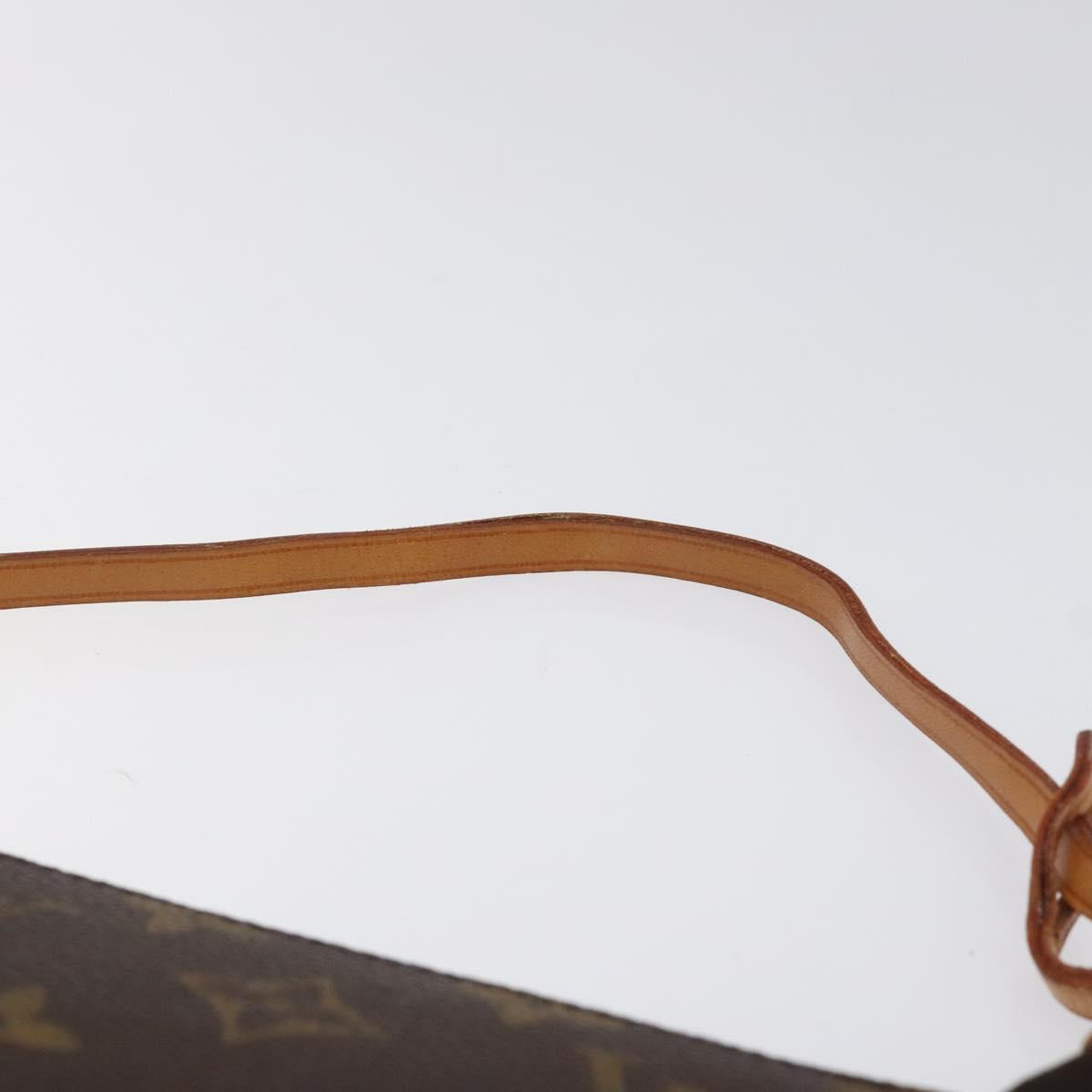 LOUIS VUITTON Monogram Pochette 2