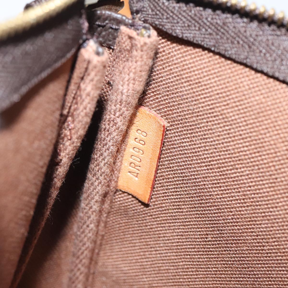 LOUIS VUITTON Monogram Pochette 2