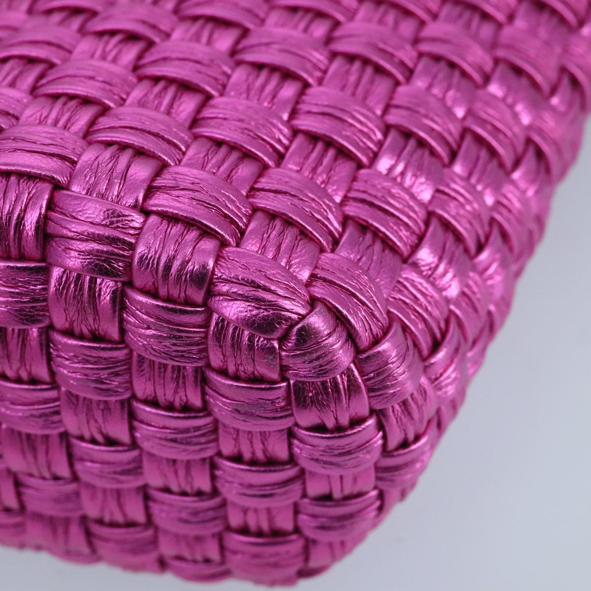 Salvatore Ferragamo Trifolio Bucket Bag in Fuchsia Woven Leather